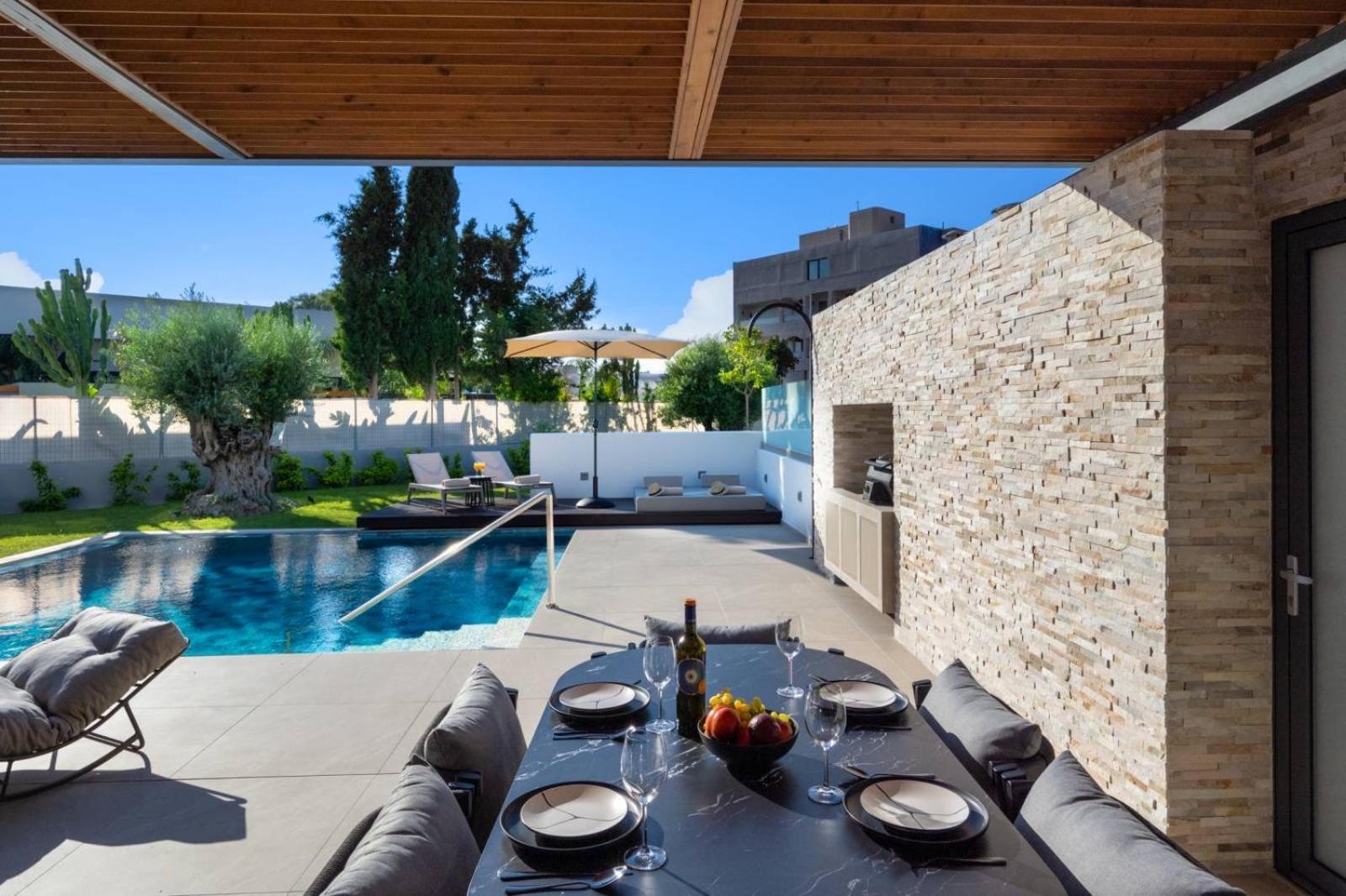Alma Luxury Villas Ialysos  Exteriör bild